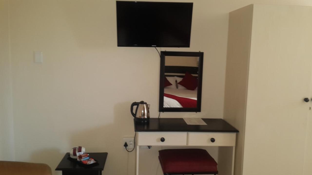 Victoria Hotel Bredasdorp Habitación foto