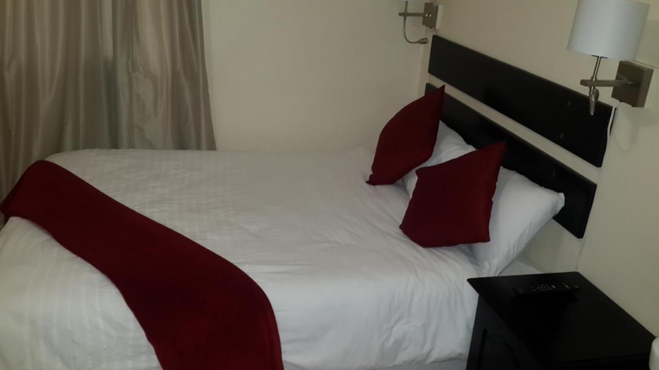 Victoria Hotel Bredasdorp Habitación foto