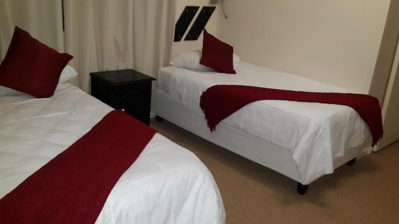 Victoria Hotel Bredasdorp Habitación foto